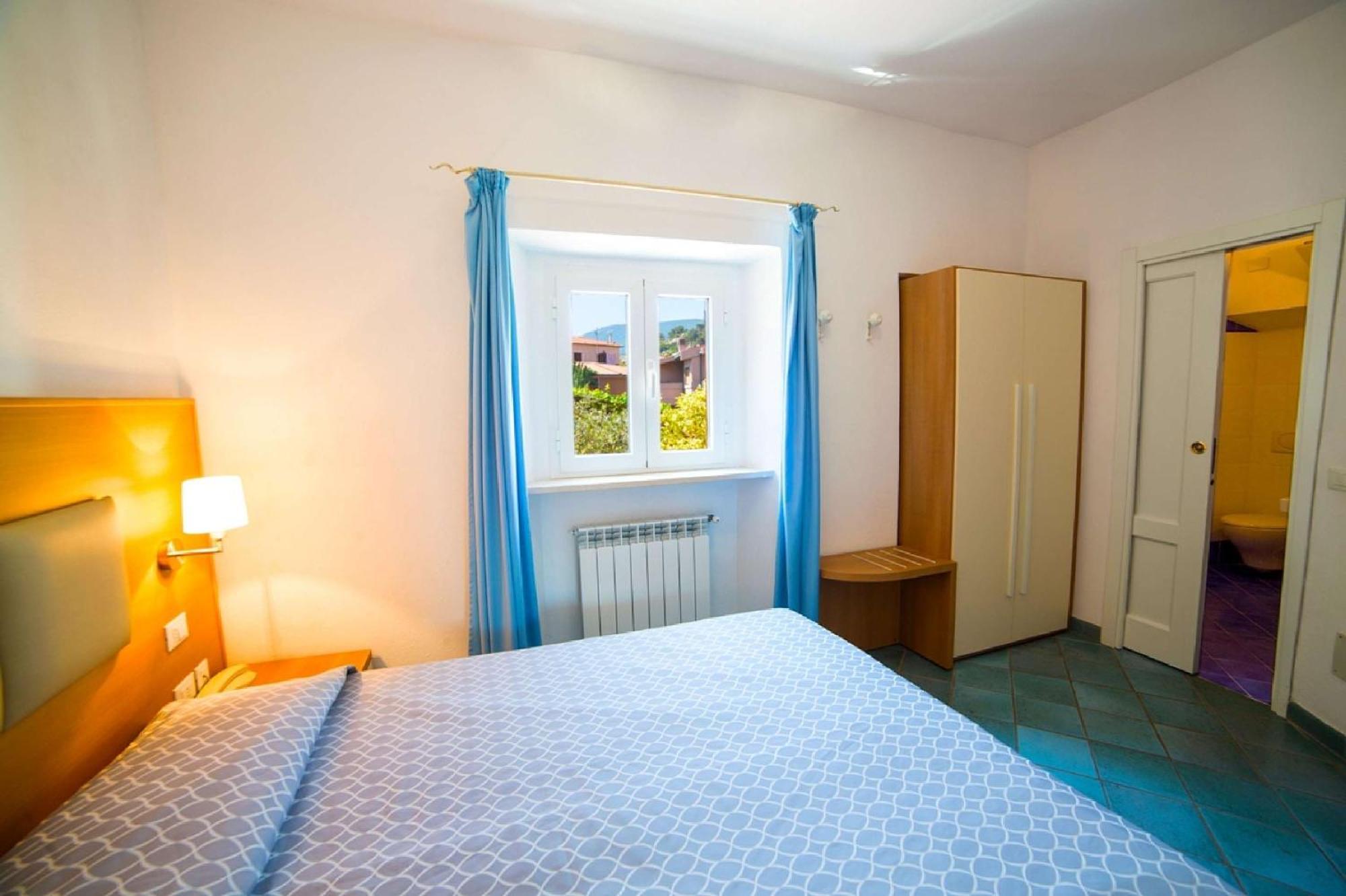 Hotel Saraceno Giglio Porto Quarto foto