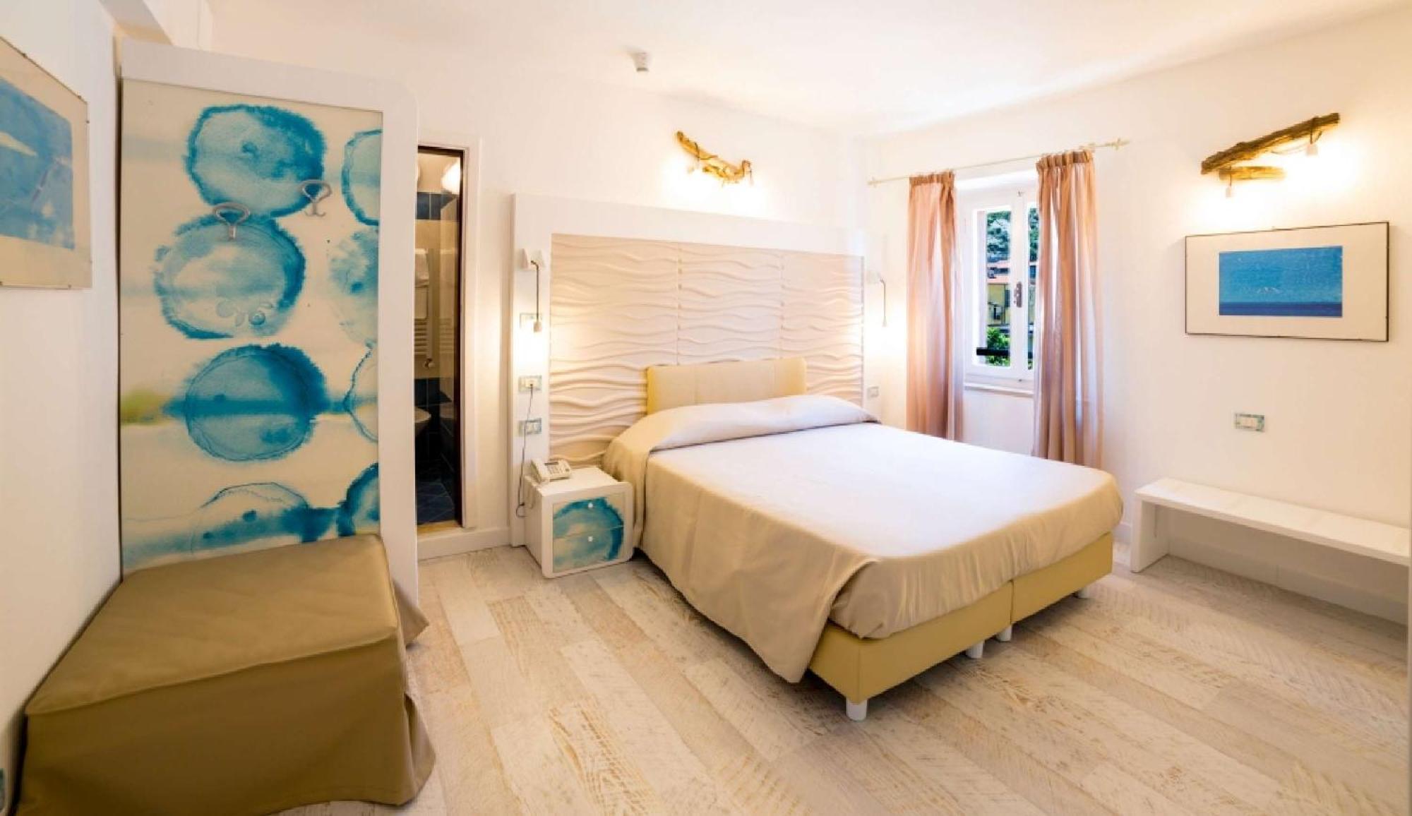 Hotel Saraceno Giglio Porto Quarto foto
